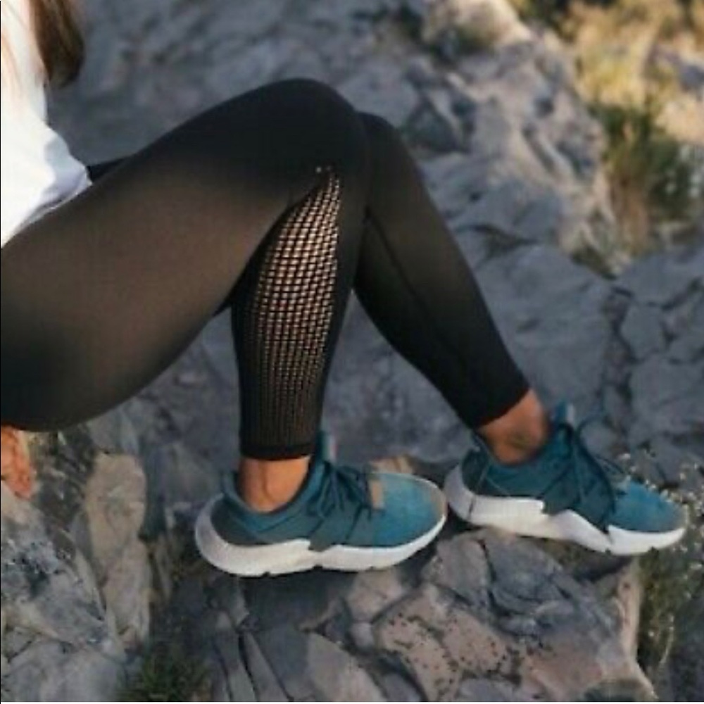 NWT Zyia light and tight 7/8 legging black M